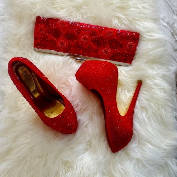 ADORE Clutch &Royal RED HIGHHEELS - Picture 3 of 11